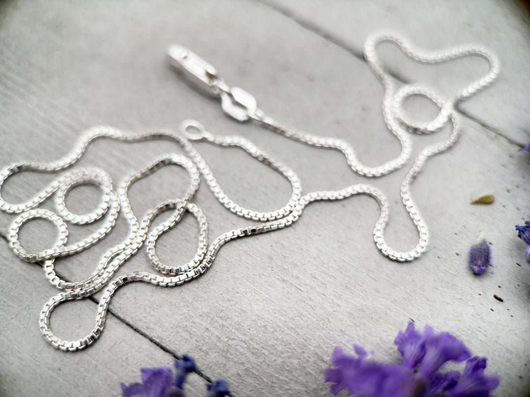 Shiny Sterling Silver Venetian Box Chain Necklace – 1mm Wide – 16", 18", or 20" Length - Italian Solid 925 Sterling Silver Chains - SunlightSilver