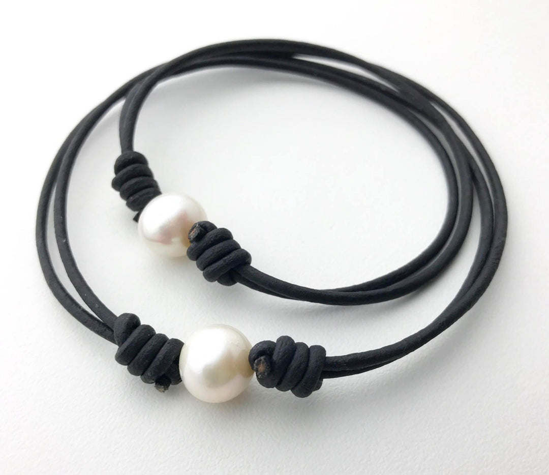 Black Leather and Pearl Anklet or Bracelet. White Freshwater Pearl and Black Leather. Unisex Beach Jewelry - SunlightSilver