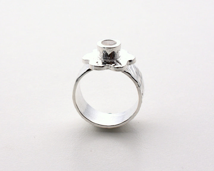 Silver Flower CZ Ring. Size 5-3/4 - SunlightSilver