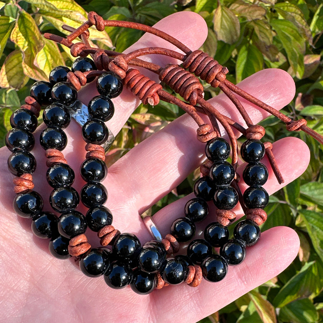 Black Onyx Crystal and Leather Bracelet - SunlightSilver