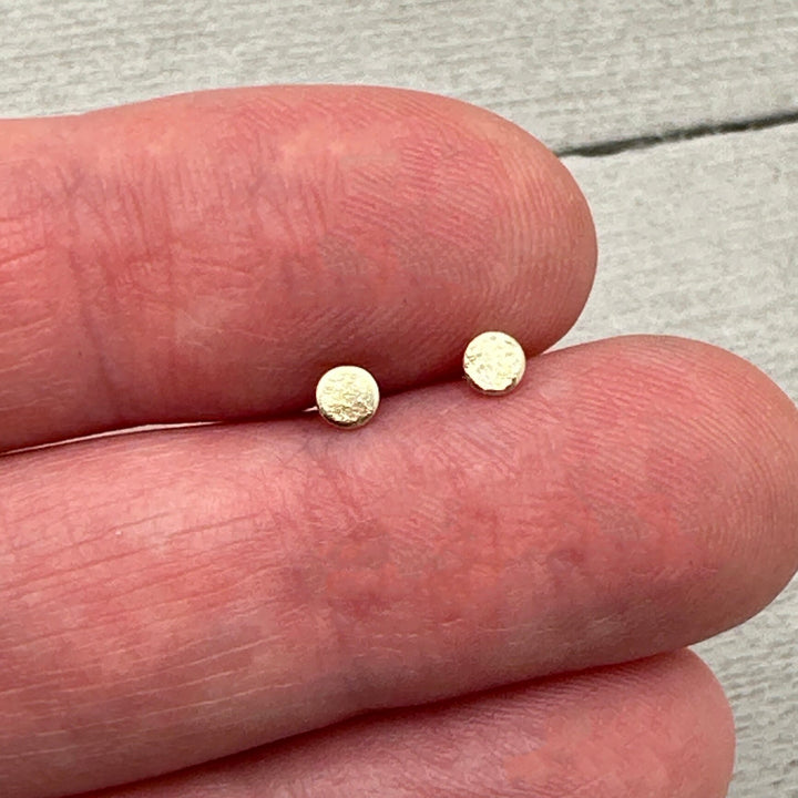 Dot Stud Earrings in 14K Yellow Gold Fill. Circle Minimalist Earrings - SunlightSilver