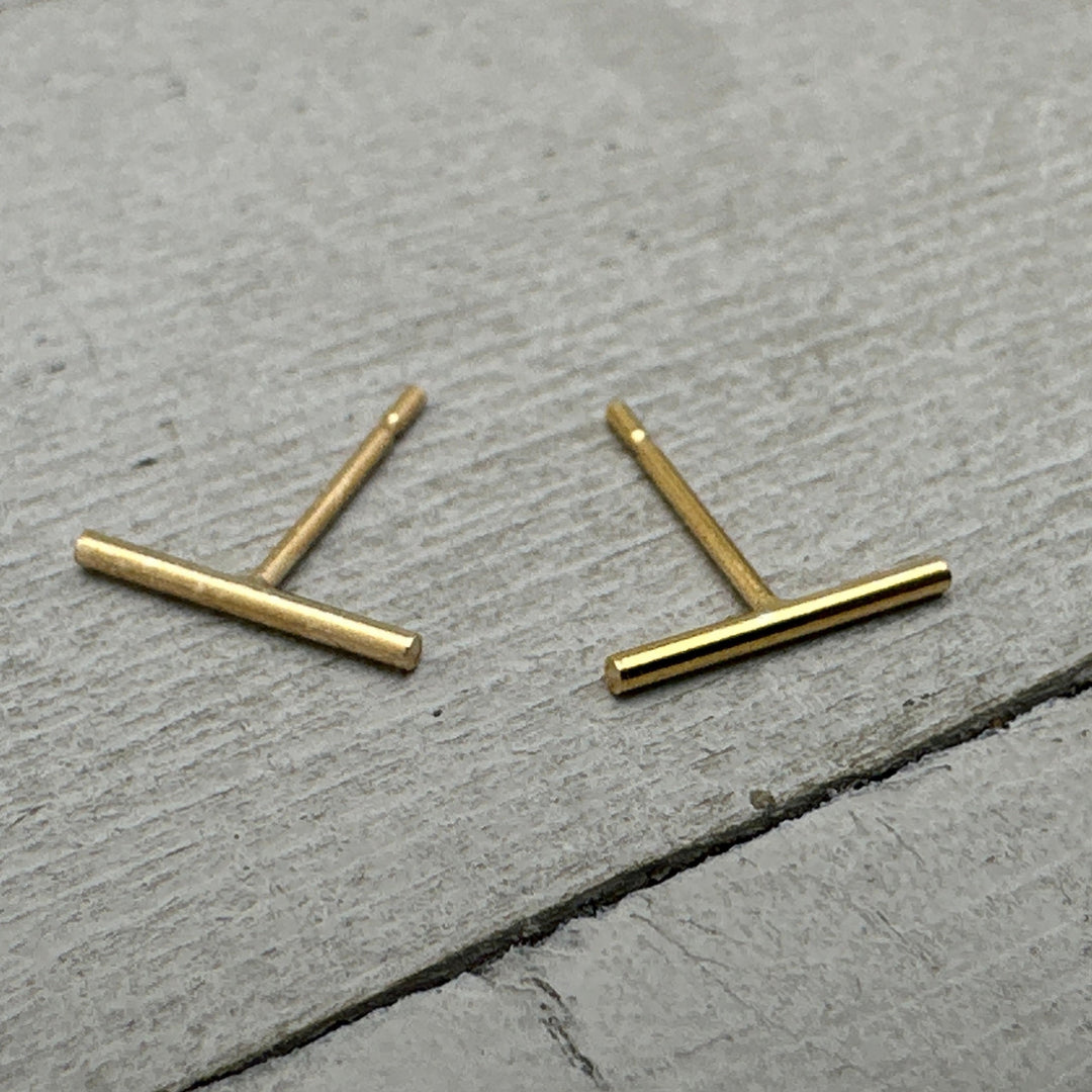 Bar Line Stud Earrings in 14K Yellow Gold Fill - SunlightSilver