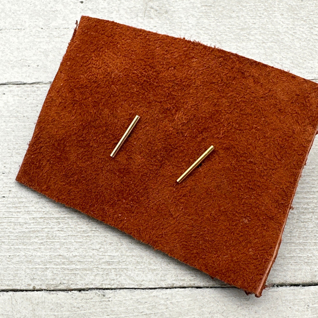 Bar Line Stud Earrings in 14K Yellow Gold Fill. T Studs, Staple, Line Earrings - SunlightSilver