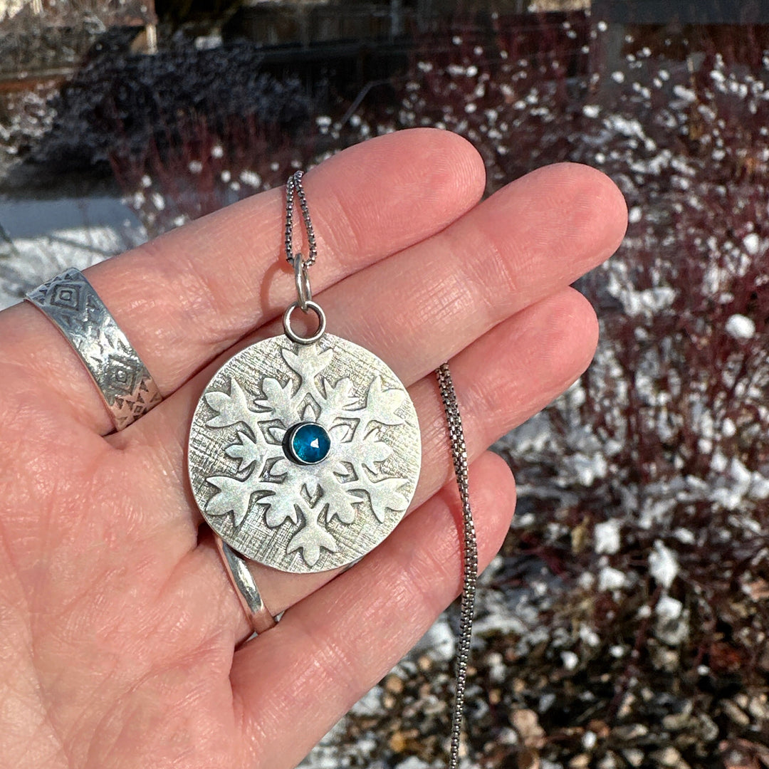 Apatite and Sterling Silver Snowflake Pendant Necklace - SunlightSilver