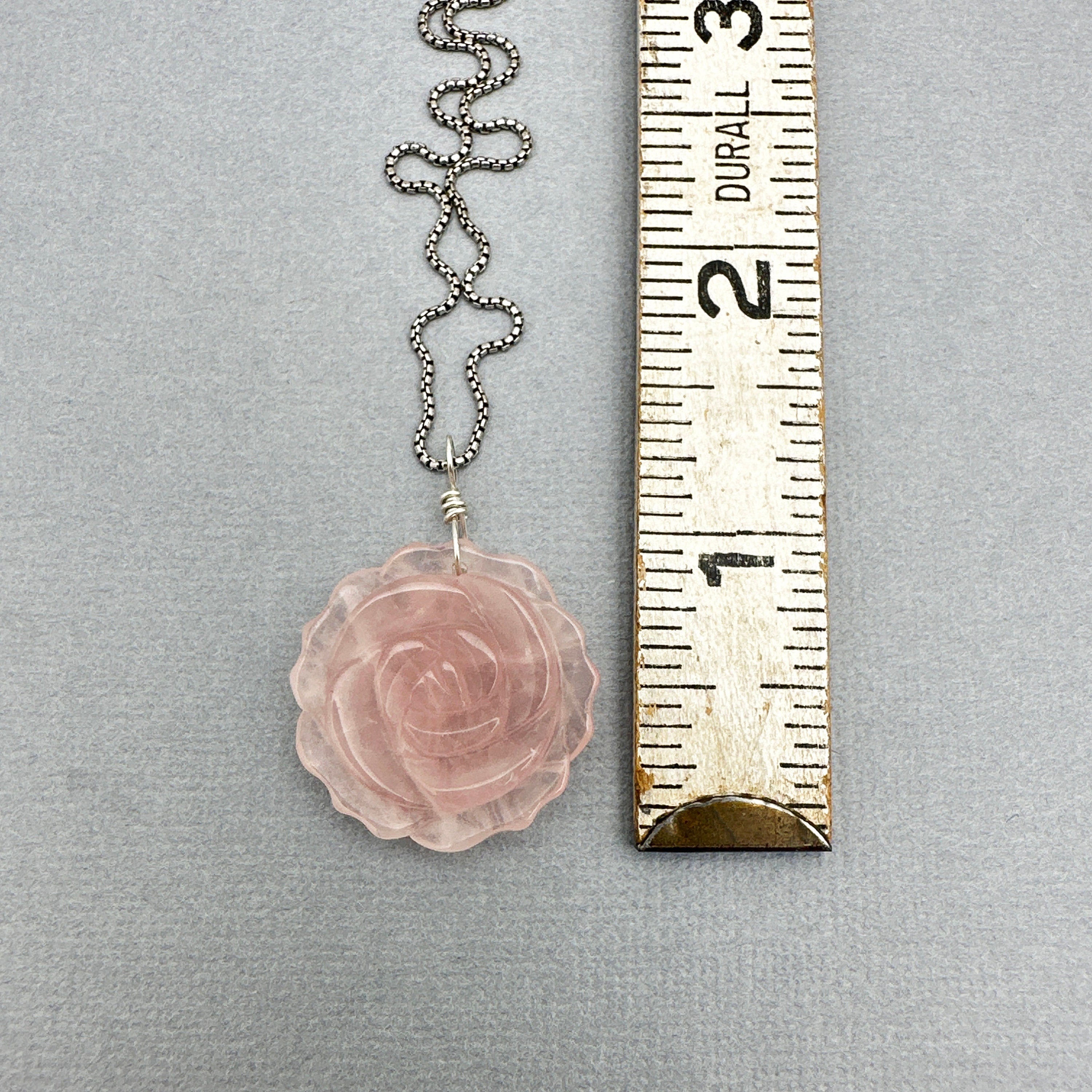 Rose quartz necklace, rose necklace, gift for her, outlet valentines day necklace, flower necklace, pink stone necklace