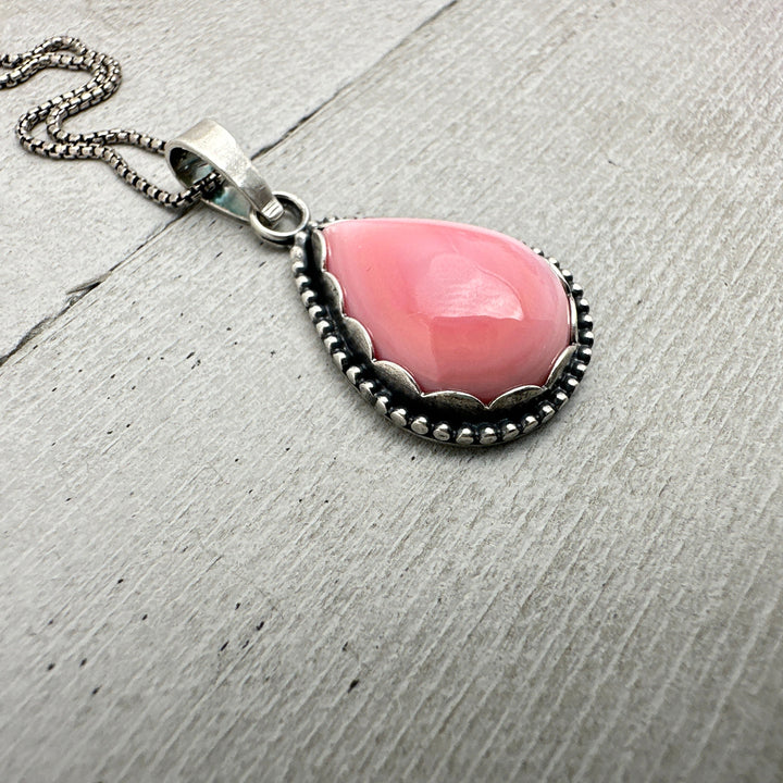 Pink Queen Conch Shell and Sterling Silver Pendant - SunlightSilver