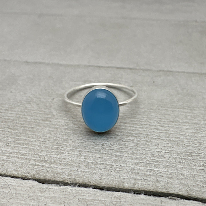 Aqua Blue Chalcedony and Solid 925 Sterling Silver Minimalist Ring - SunlightSilver