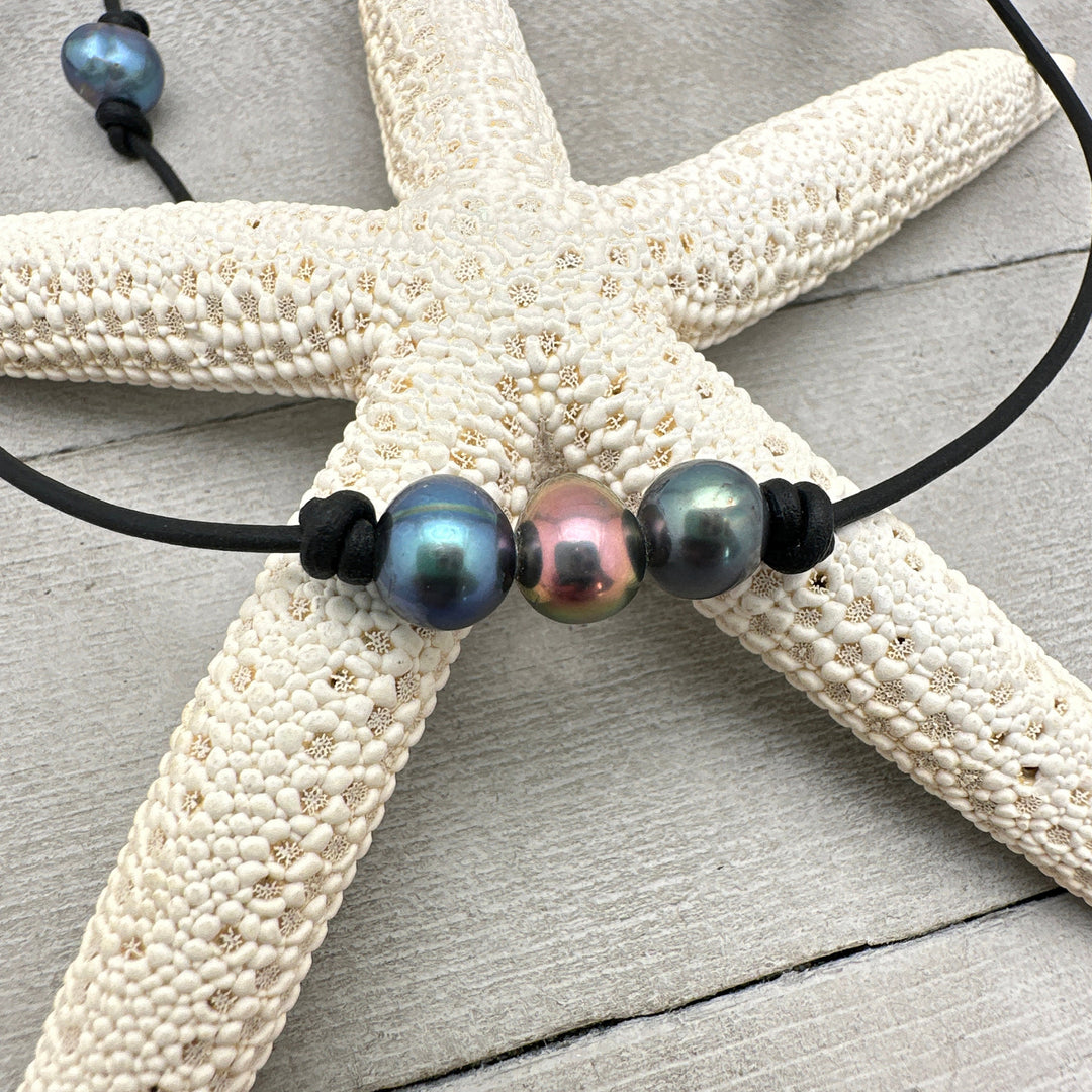 Peacock Pearl and Leather Choker Necklace. Cultured Freshwater Pearls. Your Choice: Brown or Black Leather - SunlightSilver