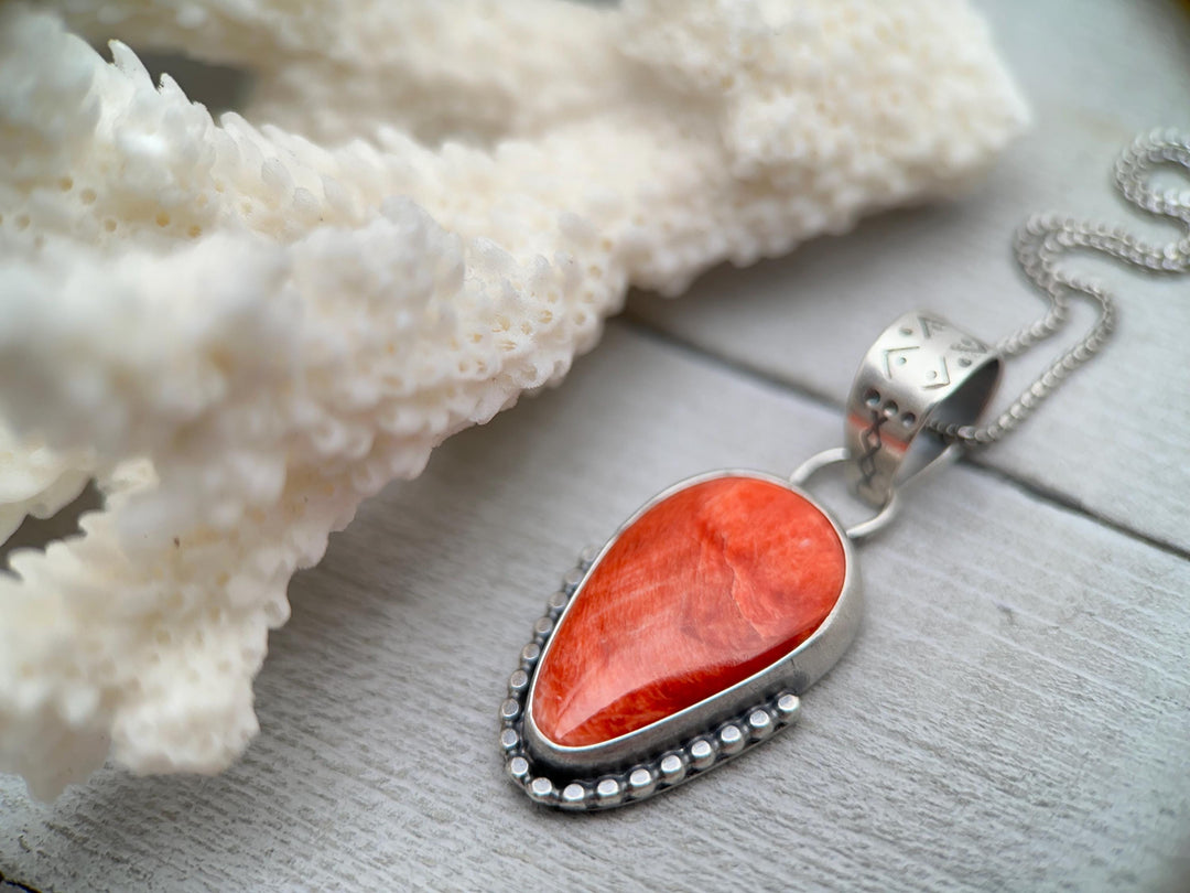 Red Spiny Oyster and Sterling Silver Pendant - DISCOUNTED - SunlightSilver