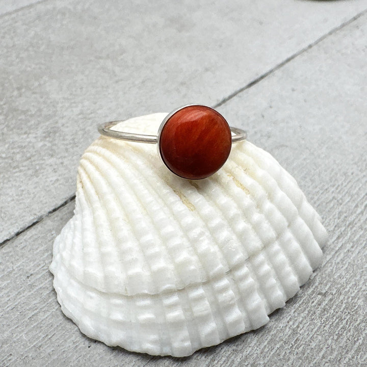 Red Spiny Oyster Shell and Sterling Silver Ring. Size 7 US/Canada - SunlightSilver