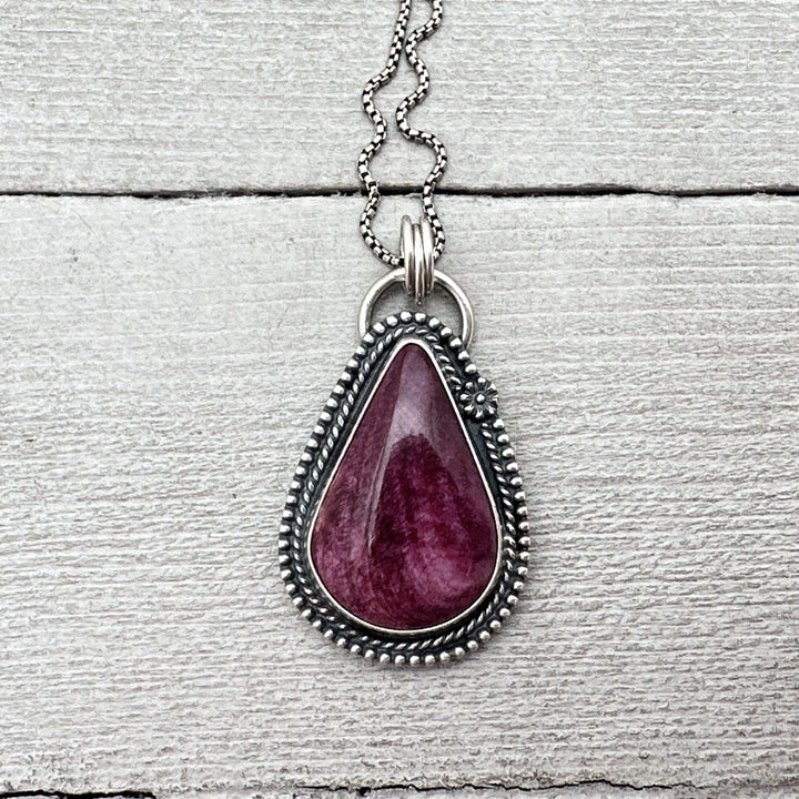 Purple Spiny Oyster and Sterling Silver Pendant - SunlightSilver