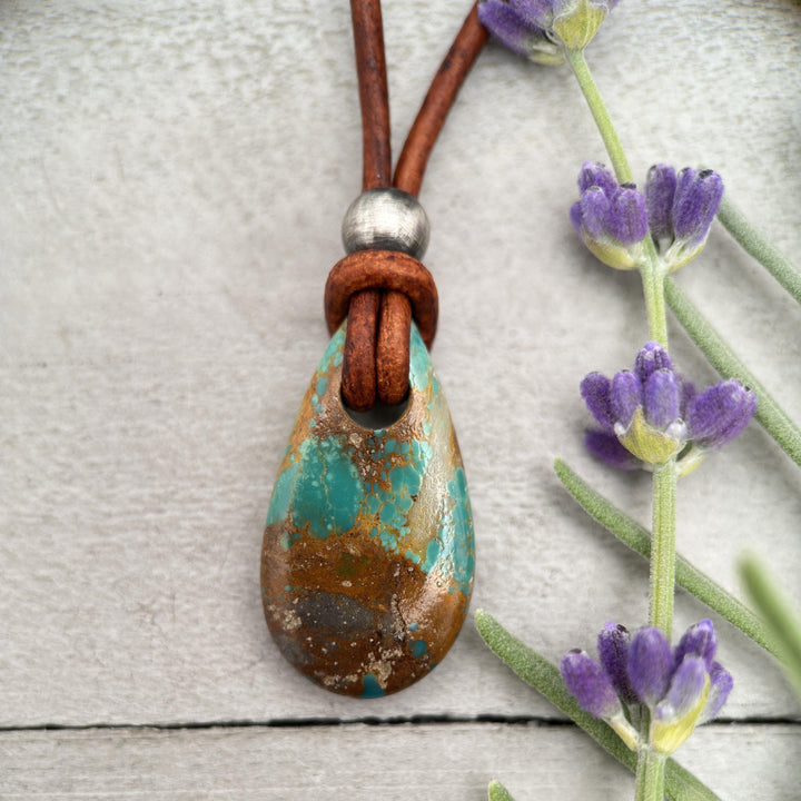 Gemmy Teal Kingman Turquoise Adjustable Rustic Brown Leather Necklace - SunlightSilver