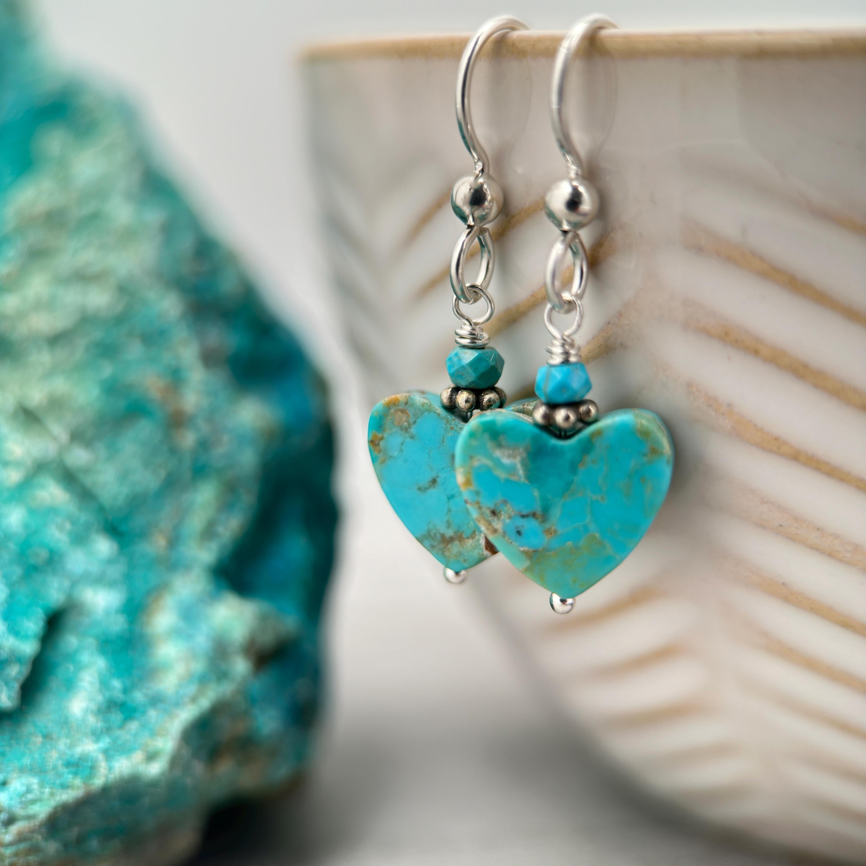 Outlet Kingman Turquoise Heart and Leather Earrings