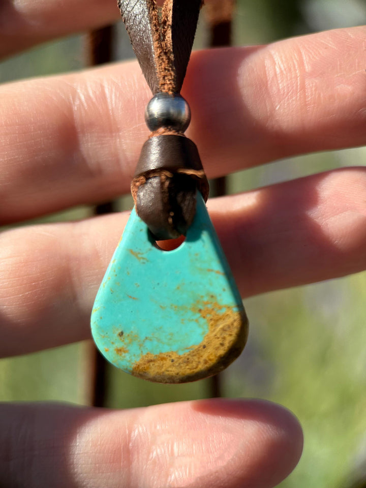 Blue Kingman Turquoise and Adjustable Rustic Brown Leather Necklace - SunlightSilver