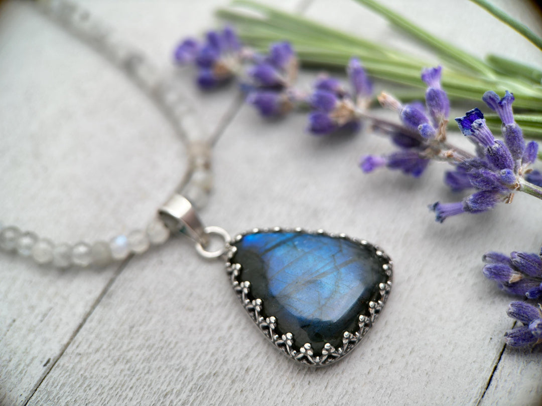 Small Labradorite and Sterling Silver Pendant - SunlightSilver