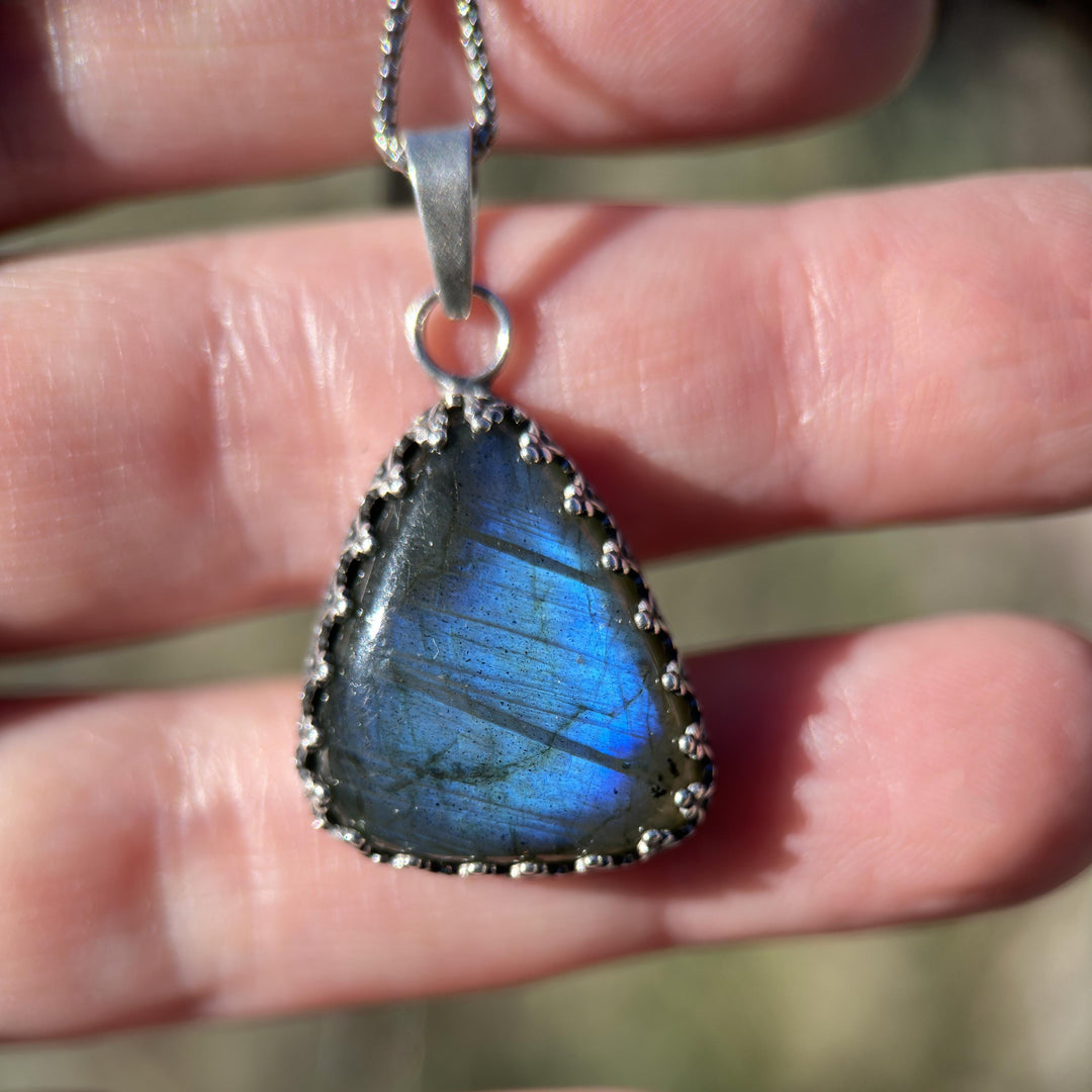 Small Labradorite and Sterling Silver Pendant - SunlightSilver