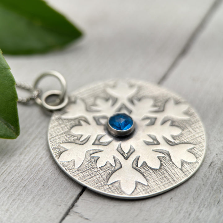 Apatite and Sterling Silver Snowflake Pendant Necklace - SunlightSilver