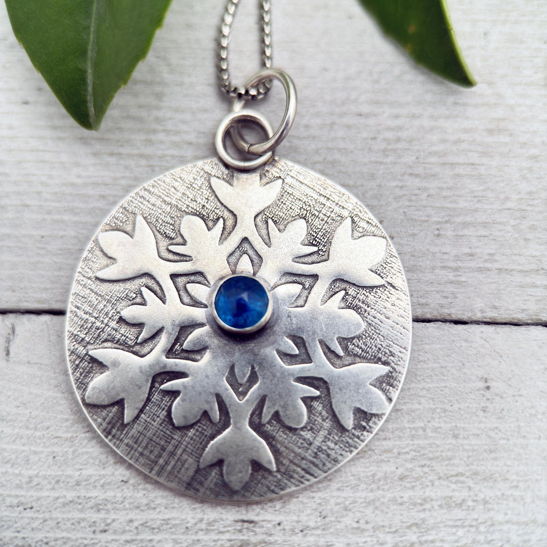 Apatite and Sterling Silver Snowflake Pendant Necklace - SunlightSilver