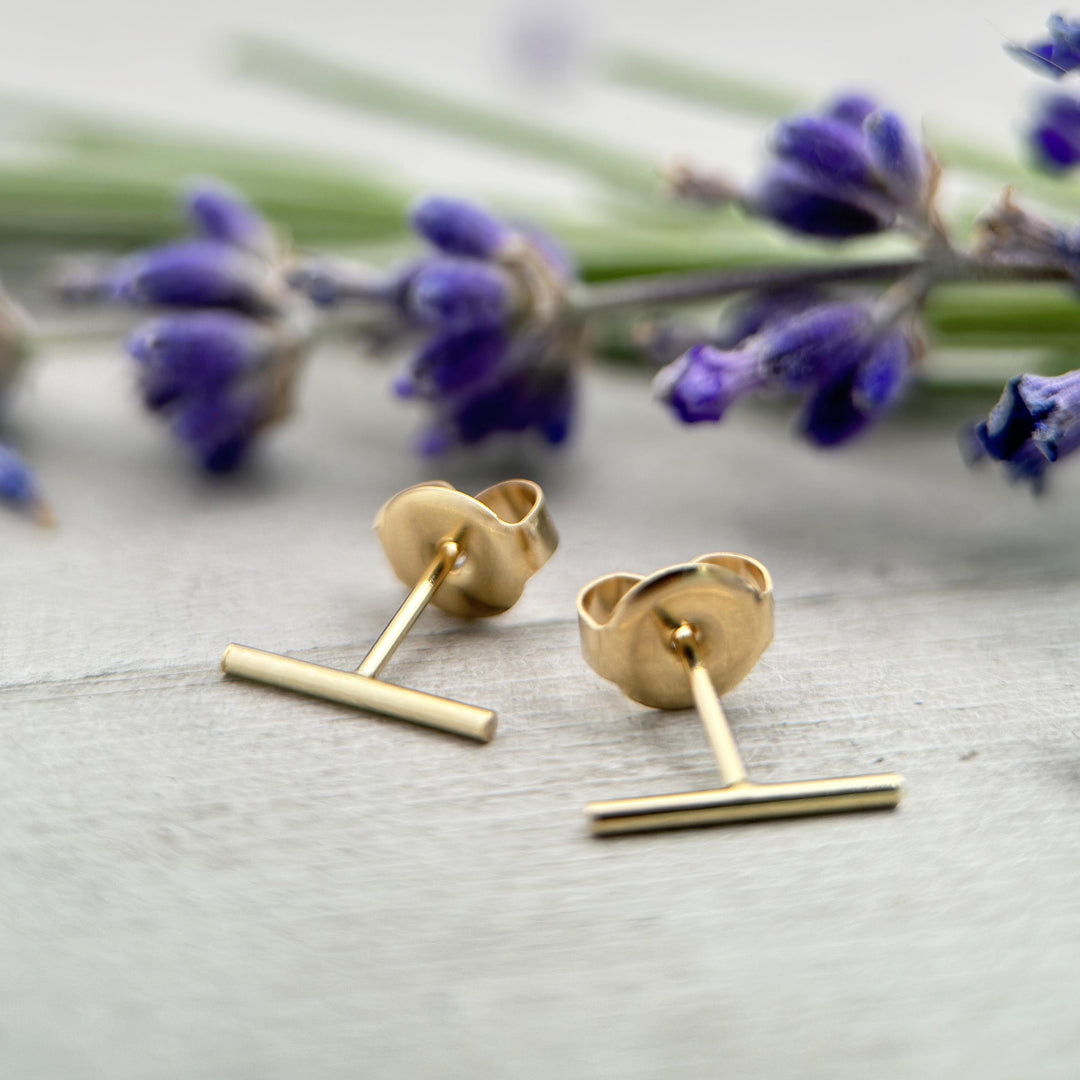 Bar Line Stud Earrings in 14K Yellow Gold Fill. T Studs, Staple, Line Earrings - SunlightSilver