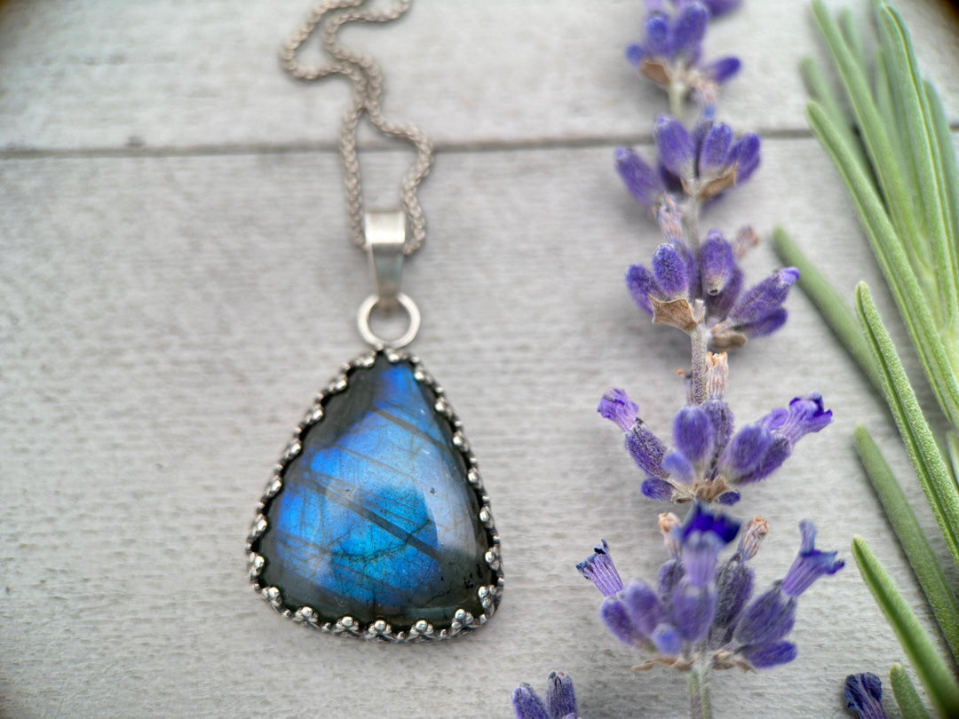 Small Labradorite and Sterling Silver Pendant - SunlightSilver