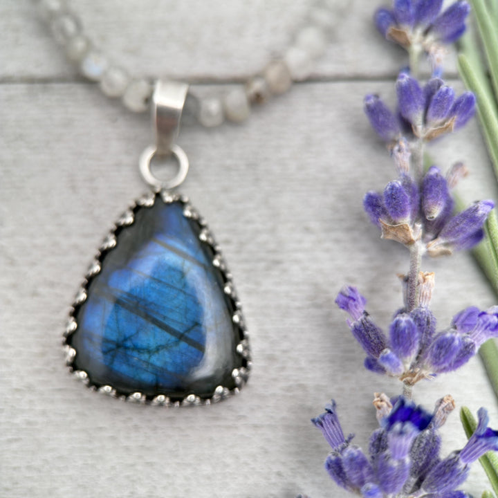 Small Labradorite and Sterling Silver Pendant - SunlightSilver