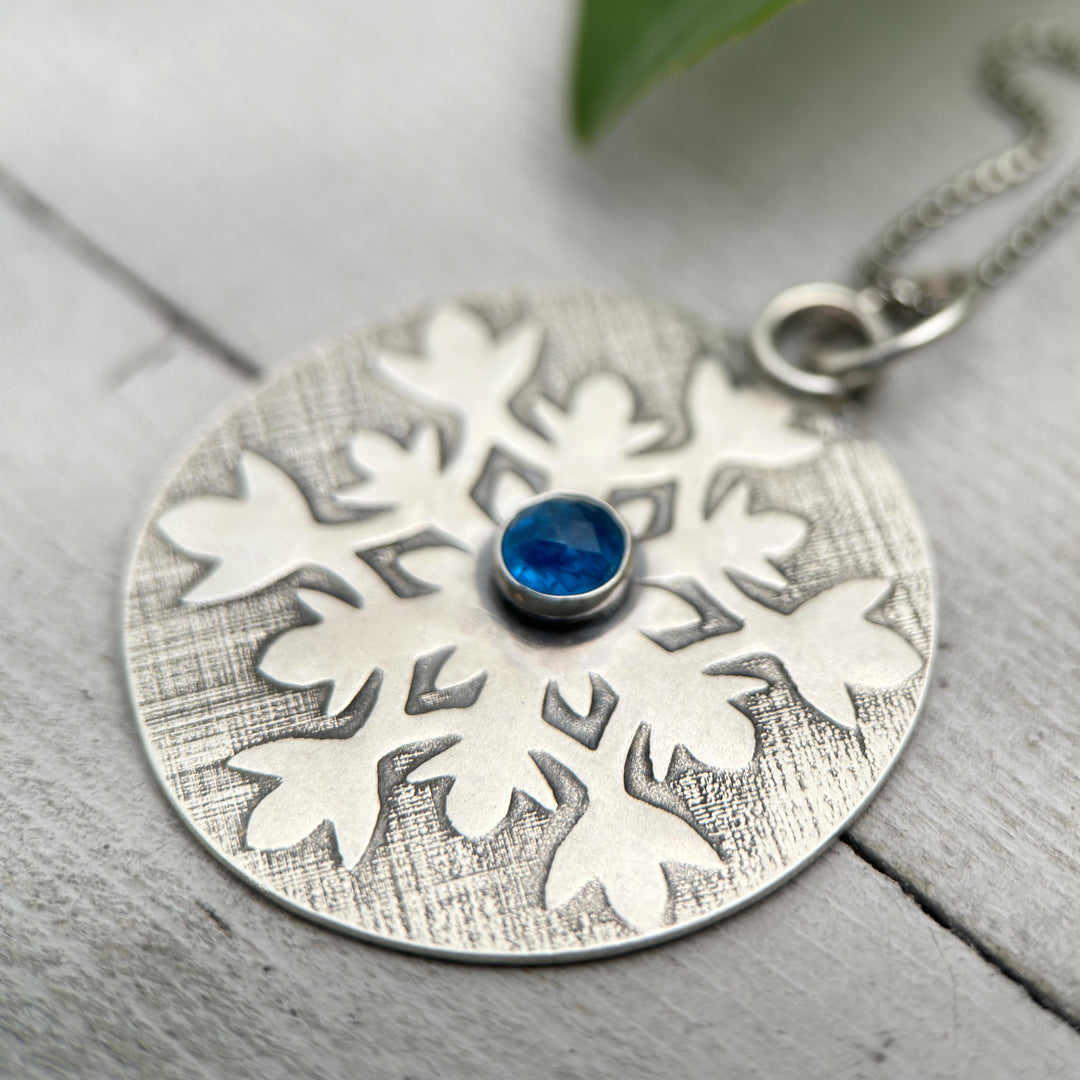 Apatite and Sterling Silver Snowflake Pendant Necklace - SunlightSilver