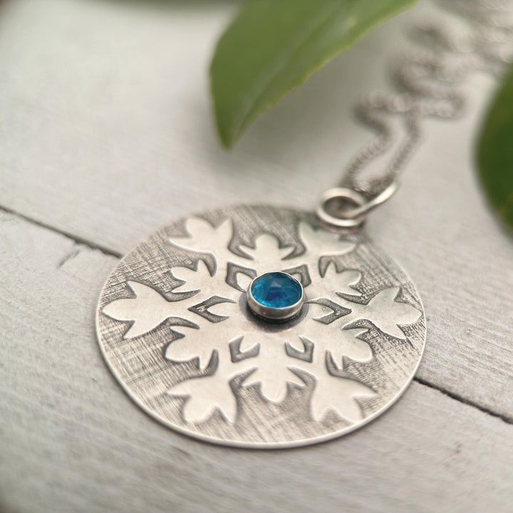 Apatite and Sterling Silver Snowflake Pendant Necklace - SunlightSilver