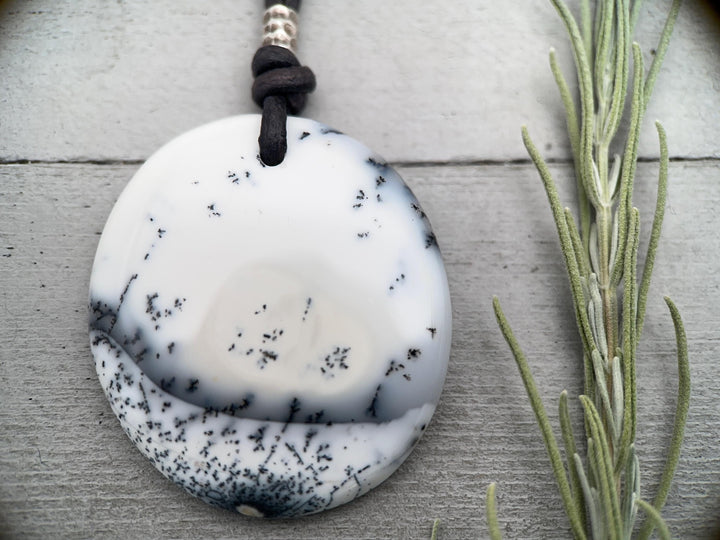 Dendritic Opal Chalcedony Leather Necklace - SunlightSilver