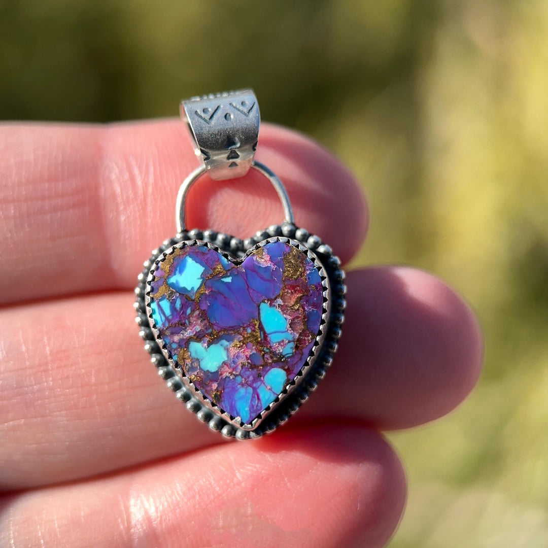 Kingman Mohave Turquoise Heart and Sterling Silver Pendant - SunlightSilver