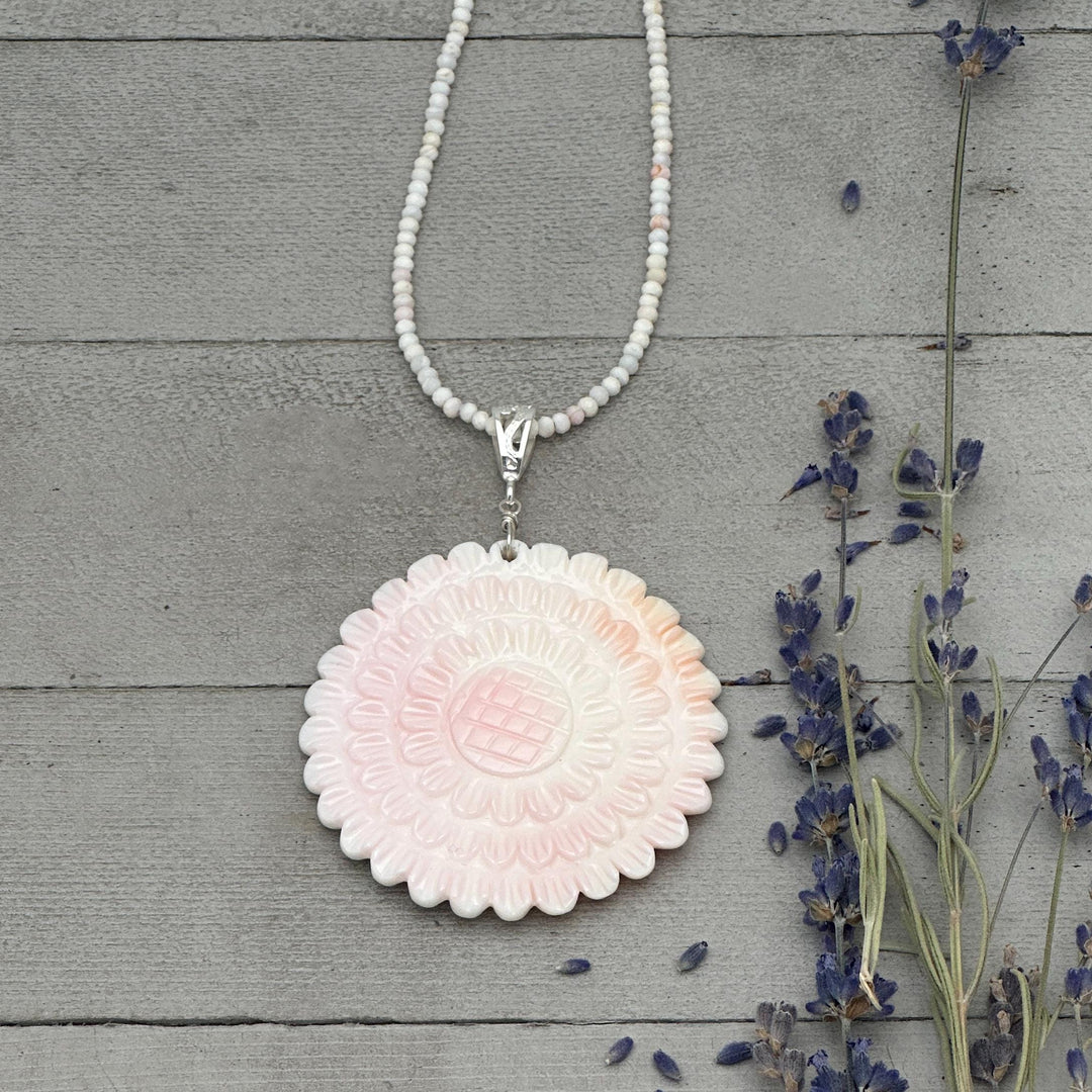 Pale Pink Queen Conch Shell and Solid 925 Sterling Silver Beaded Necklace - SunlightSilver