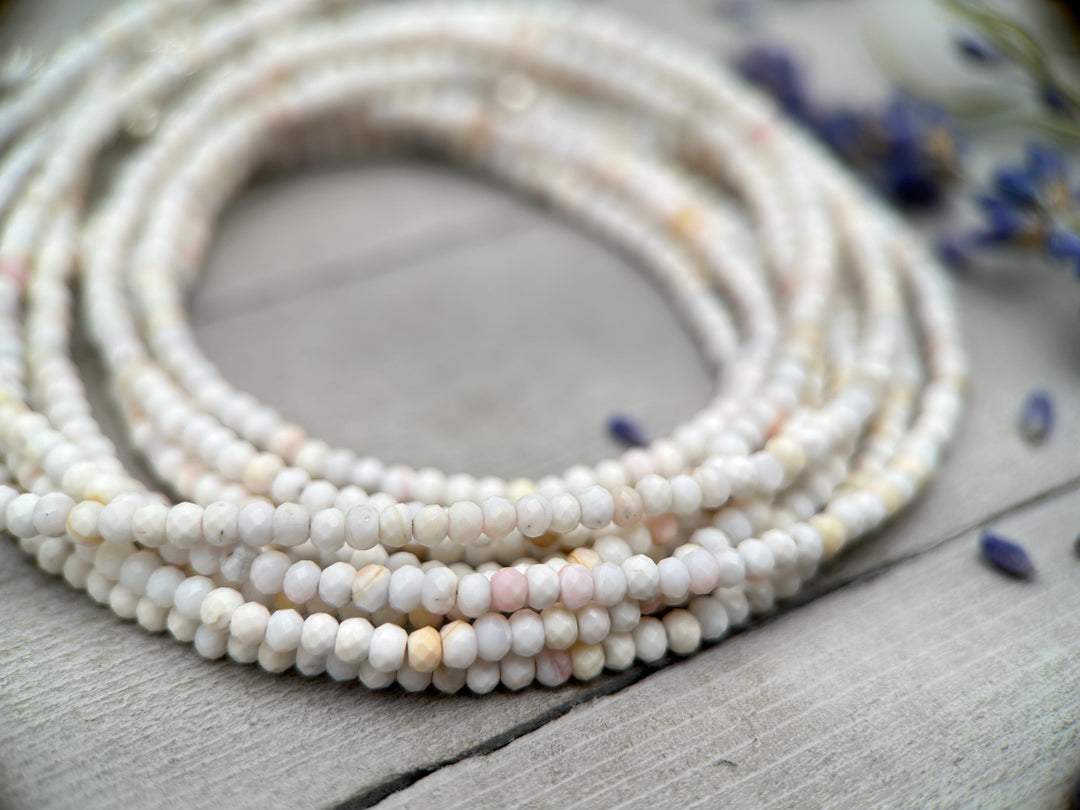 Pale Pink Queen Conch Shell and Solid 925 Sterling Silver Beaded Necklace - SunlightSilver