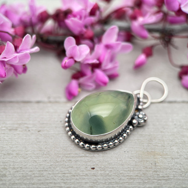 Dendritic Prehnite and Sterling Silver Flower Necklace - SunlightSilver