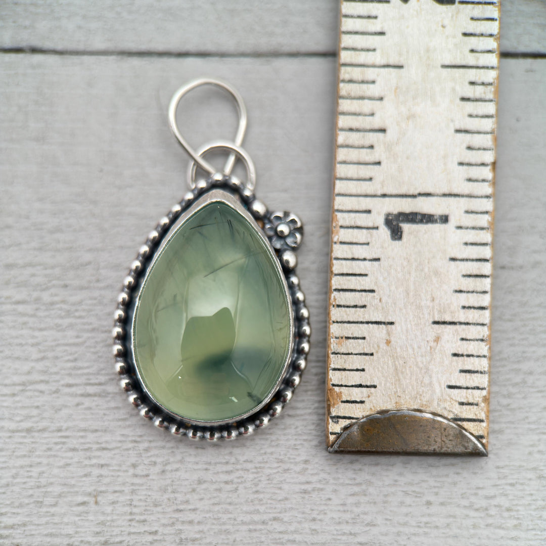 Dendritic Prehnite and Sterling Silver Flower Necklace - SunlightSilver