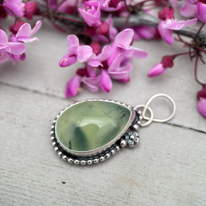 Dendritic Prehnite and Sterling Silver Flower Necklace - SunlightSilver