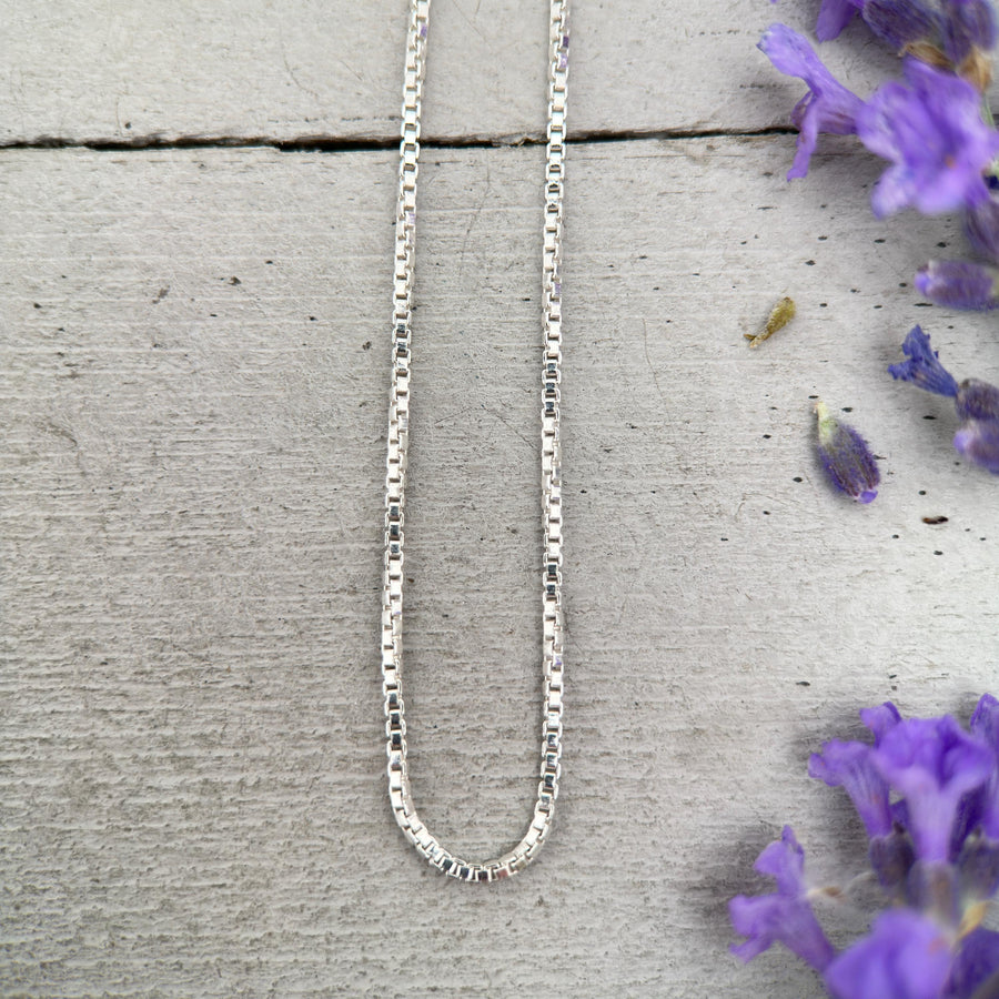 Shiny Sterling Silver Venetian Box Chain Necklace – 1mm Wide – 16", 18", or 20" Length - Italian Solid 925 Sterling Silver Chains - SunlightSilver
