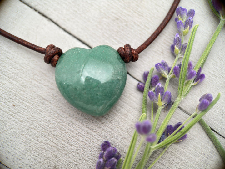 Green Aventurine Heart Crystal Choker - Rustic Brown Leather Necklace - SunlightSilver