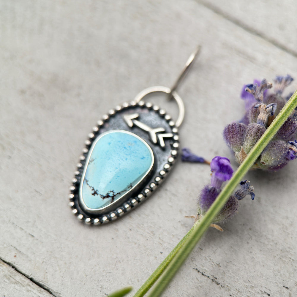 Golden Hills Turquoise Pendant | Sterling Silver Protective Arrow Jewelry - SunlightSilver