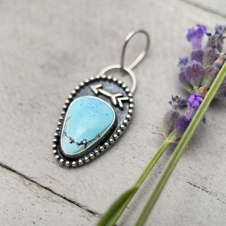 Golden Hills Turquoise Pendant | Sterling Silver Protective Arrow Jewelry - SunlightSilver