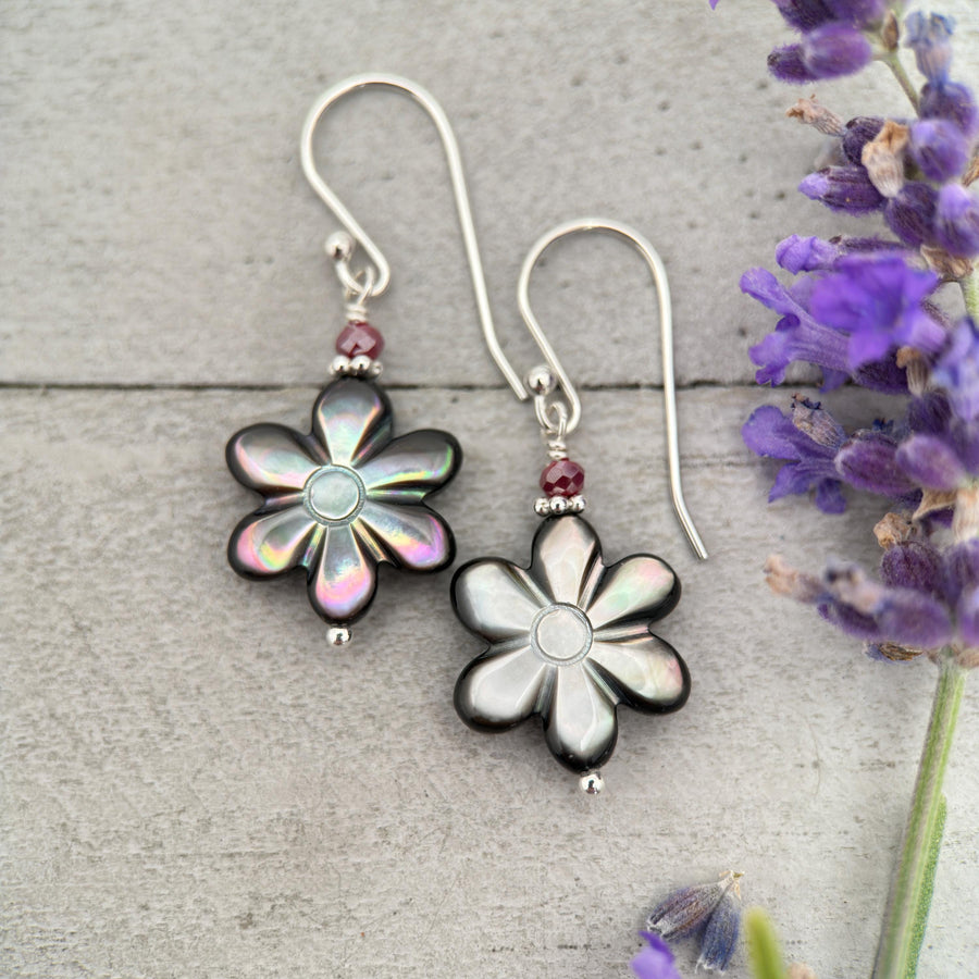 Black Lip Oyster Shell Daisy Flower and Sterling Silver Earrings - SunlightSilver
