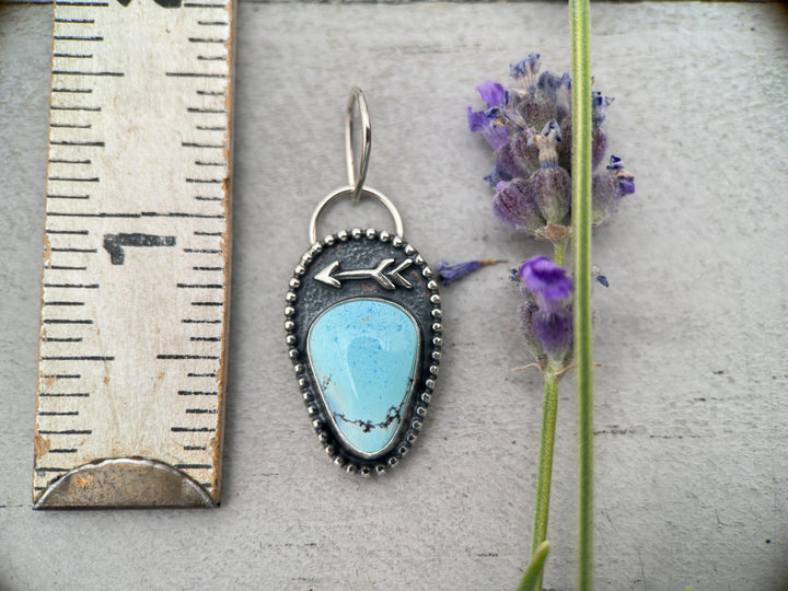 Golden Hills Turquoise Pendant | Sterling Silver Protective Arrow Jewelry - SunlightSilver