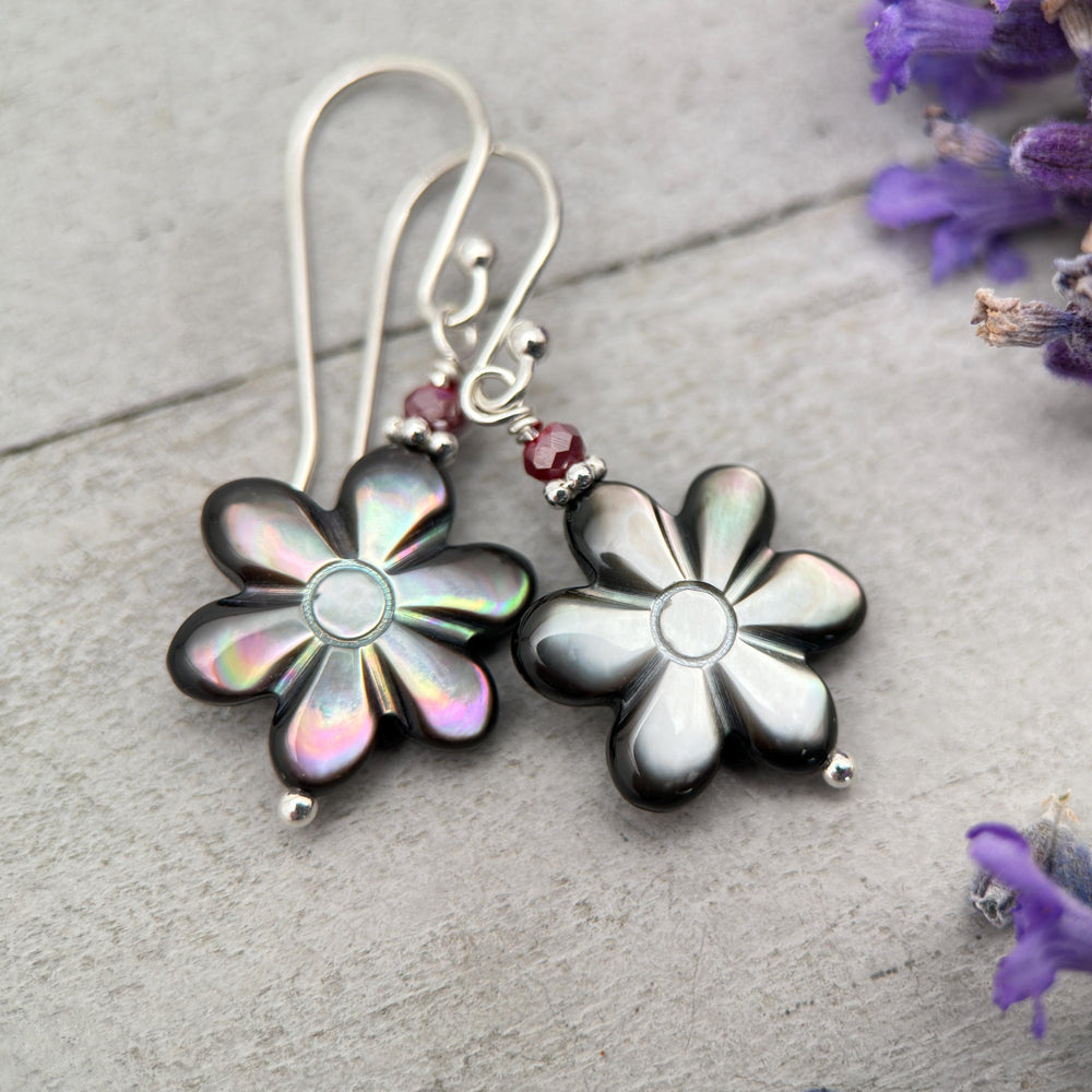 Black Lip Oyster Shell Daisy Flower and Sterling Silver Earrings - SunlightSilver