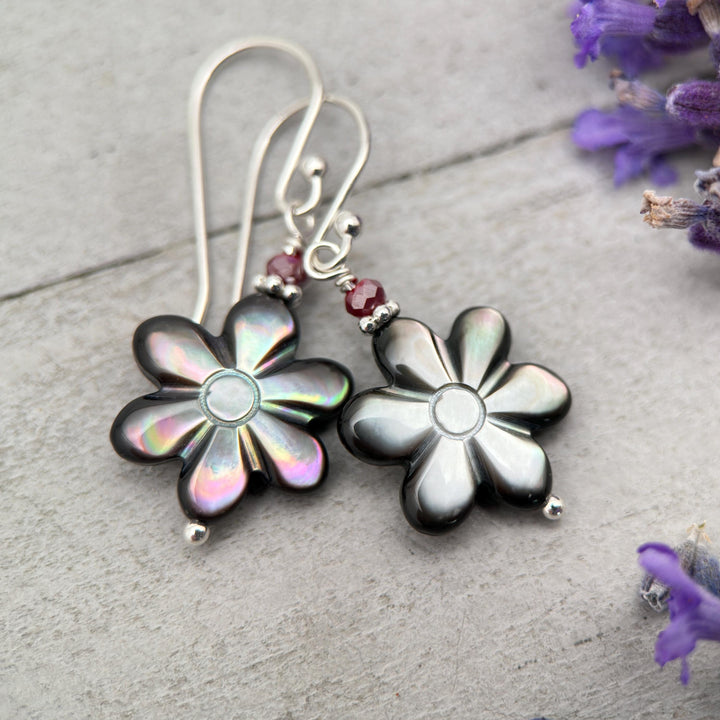 Black Lip Oyster Shell Daisy Flower and Sterling Silver Earrings - SunlightSilver