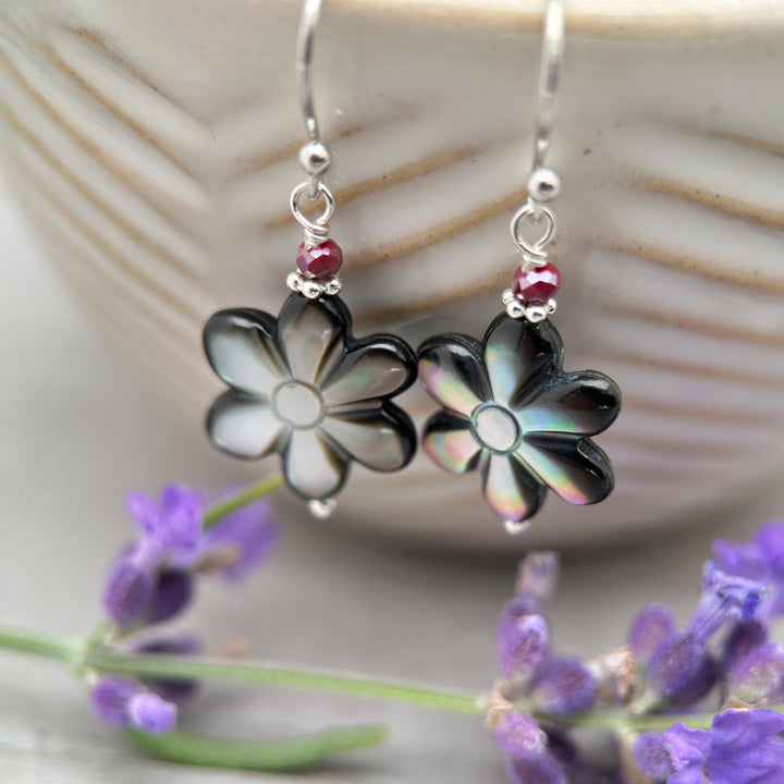 Black Lip Oyster Shell Daisy Flower and Sterling Silver Earrings - SunlightSilver