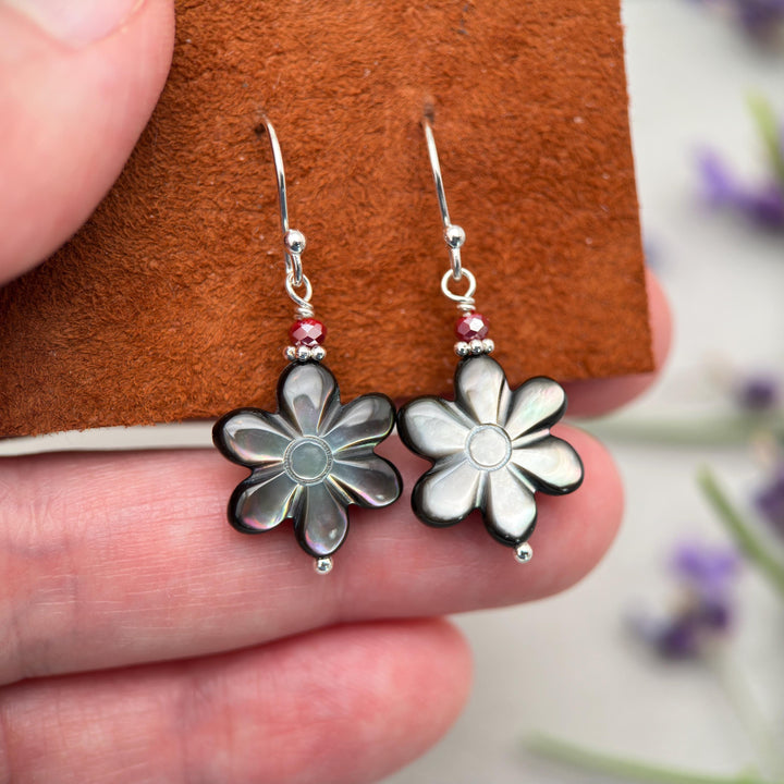 Black Lip Oyster Shell Daisy Flower and Sterling Silver Earrings - SunlightSilver