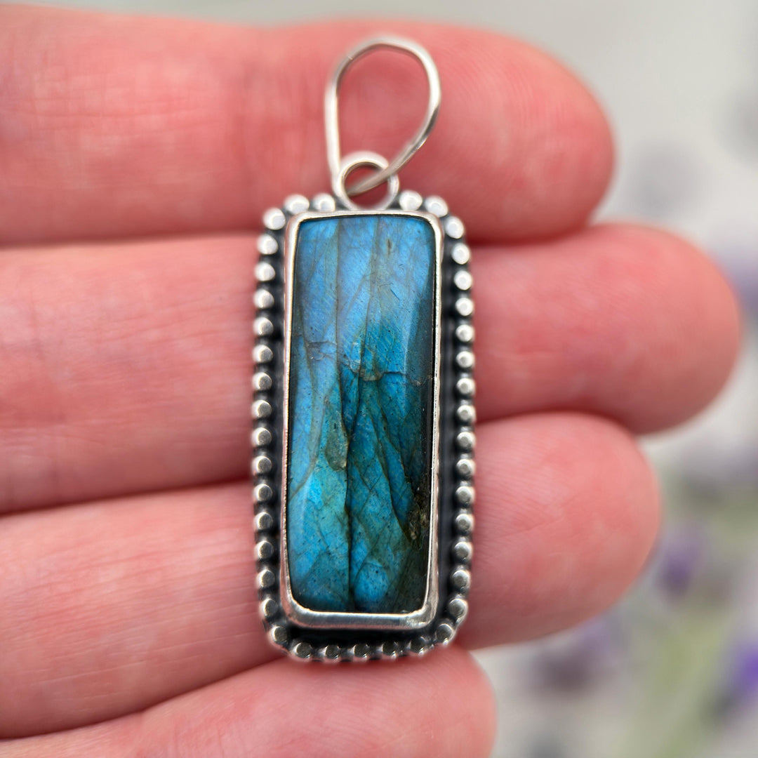 Blue Labradorite and Sterling Silver Pendant - Aurora Borealis Northern Lights Stone Jewelry - SunlightSilver