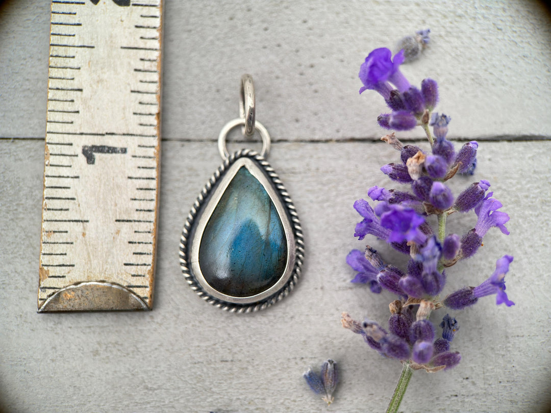 Glowing Blue Labradorite and Sterling Silver Pendant - Aurora Borealis Northern Lights Stone Jewelry - SunlightSilver