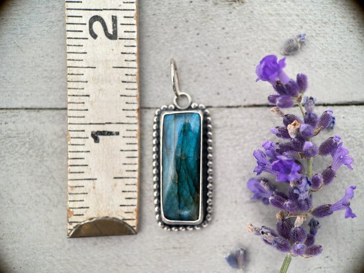 Blue Labradorite and Sterling Silver Pendant - Aurora Borealis Northern Lights Stone Jewelry - SunlightSilver