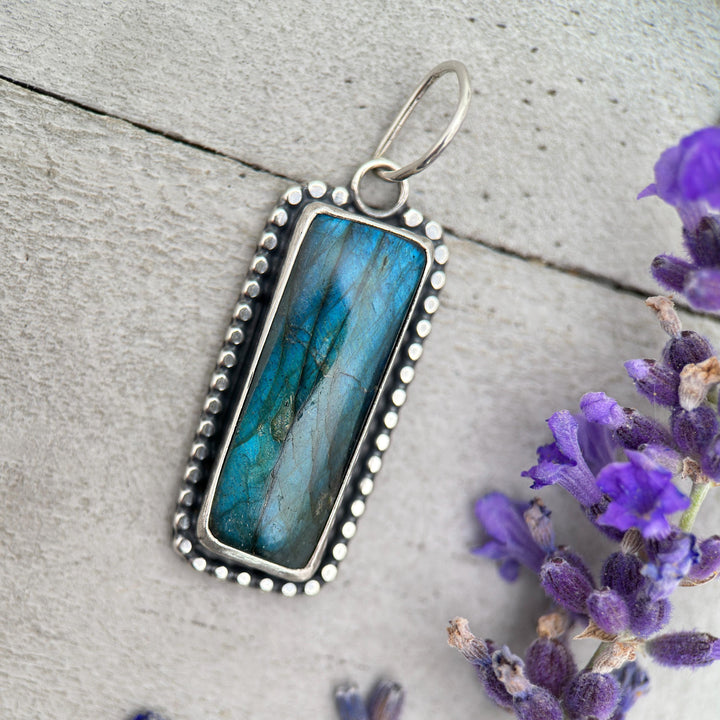 Blue Labradorite and Sterling Silver Pendant - Aurora Borealis Northern Lights Stone Jewelry - SunlightSilver