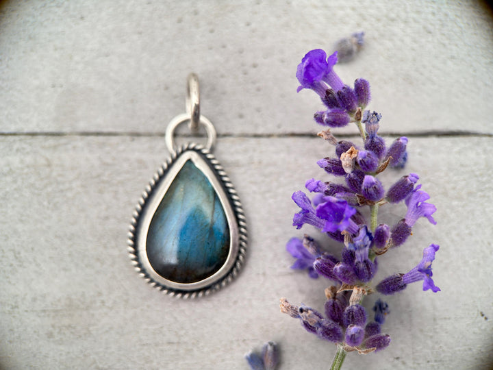 Glowing Blue Labradorite and Sterling Silver Pendant - Aurora Borealis Northern Lights Stone Jewelry - SunlightSilver