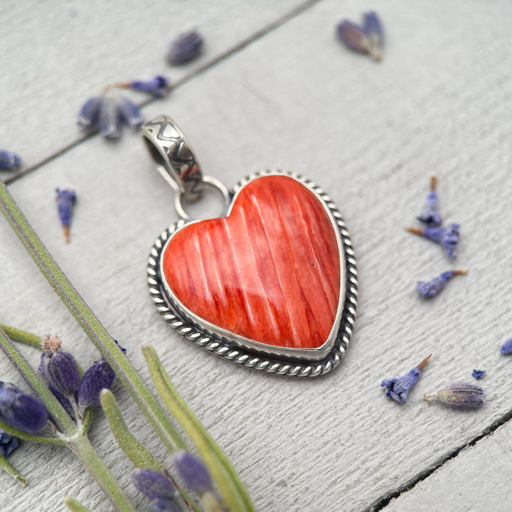Red Spiny Oyster Shell Heart Pendant | Solid 925 Sterling Silver | Artisan Southwestern Jewelry - SunlightSilver